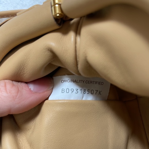 BOTTEGA VENETA MINI POUCH NWOT - Picture 13 of 16